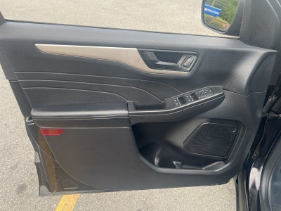 2022 Ford Escape Hybrid SE