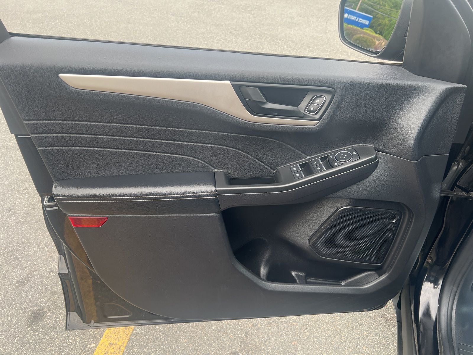 2022 Ford Escape Hybrid SE