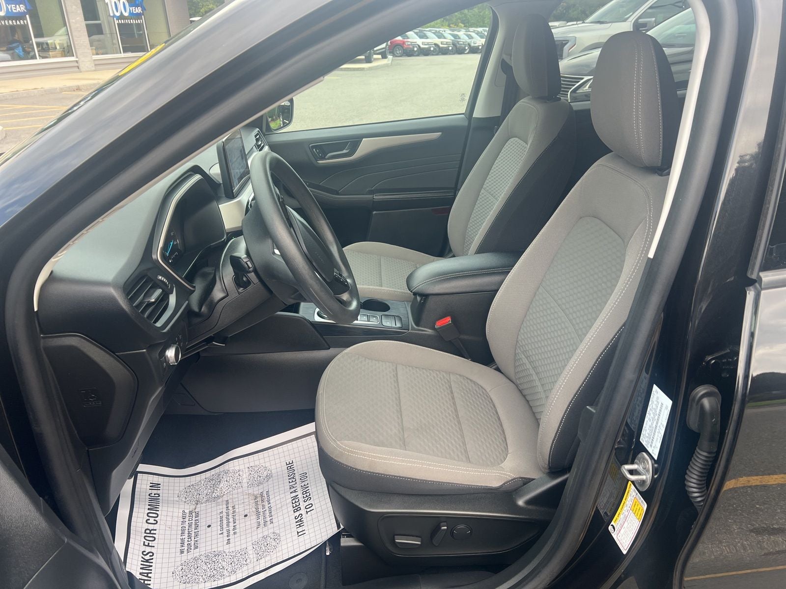 2022 Ford Escape Hybrid SE