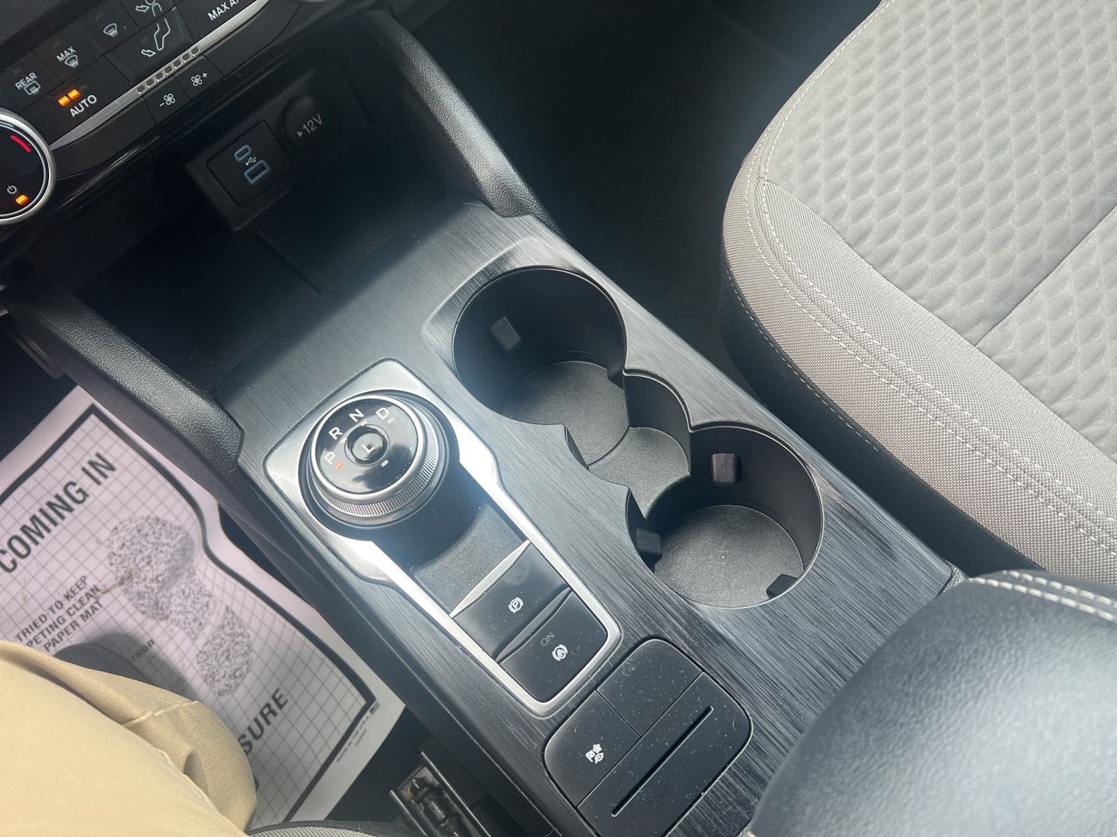 2022 Ford Escape Hybrid SE