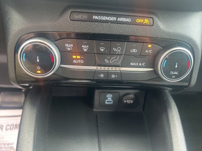 2022 Ford Escape Hybrid SE