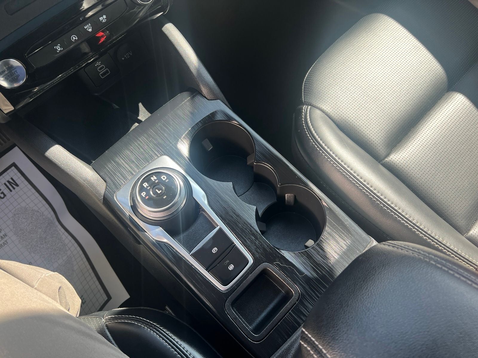 2025 Ford Escape Platinum