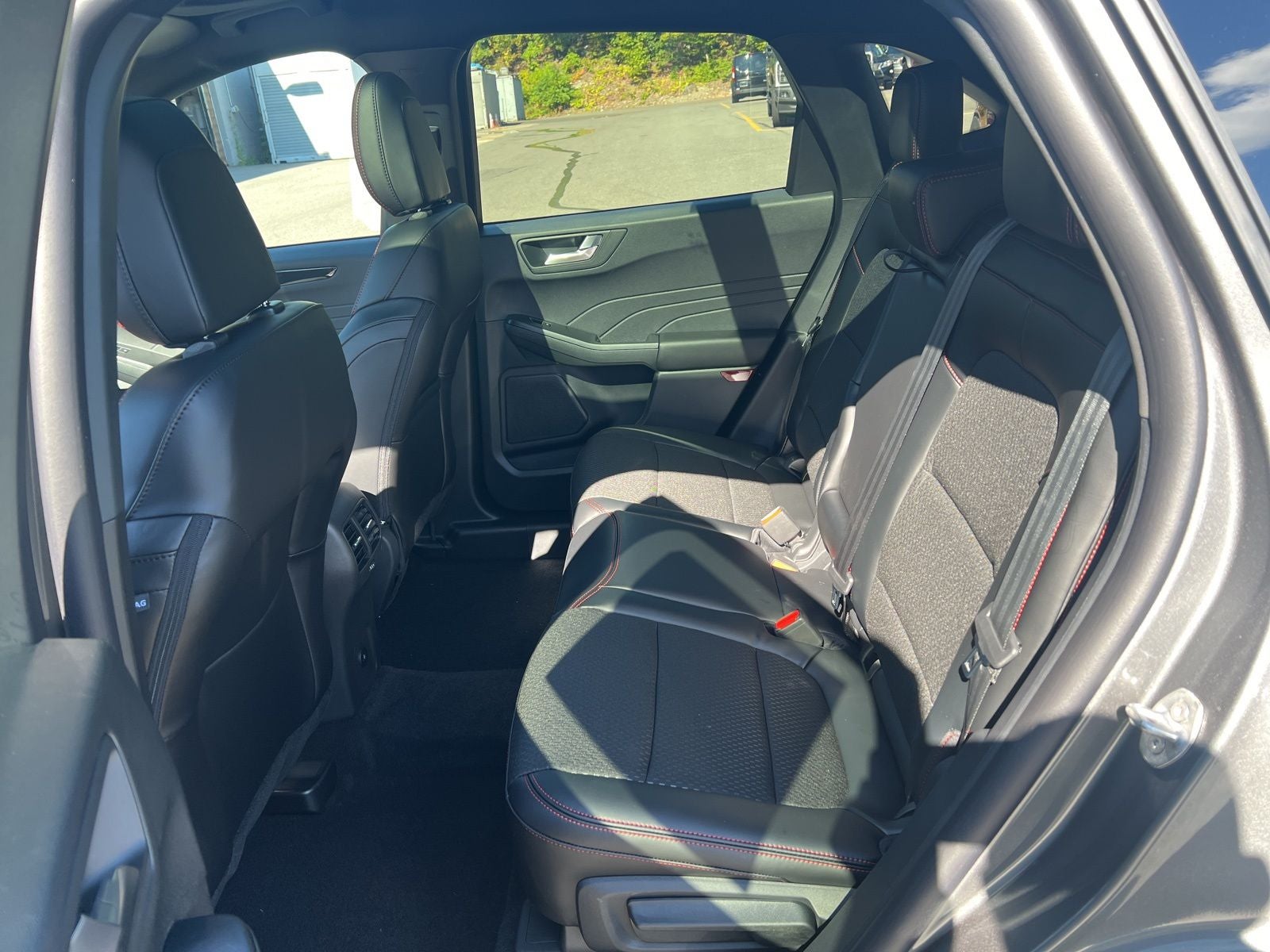 2025 Ford Escape Hybrid ST-Line Select