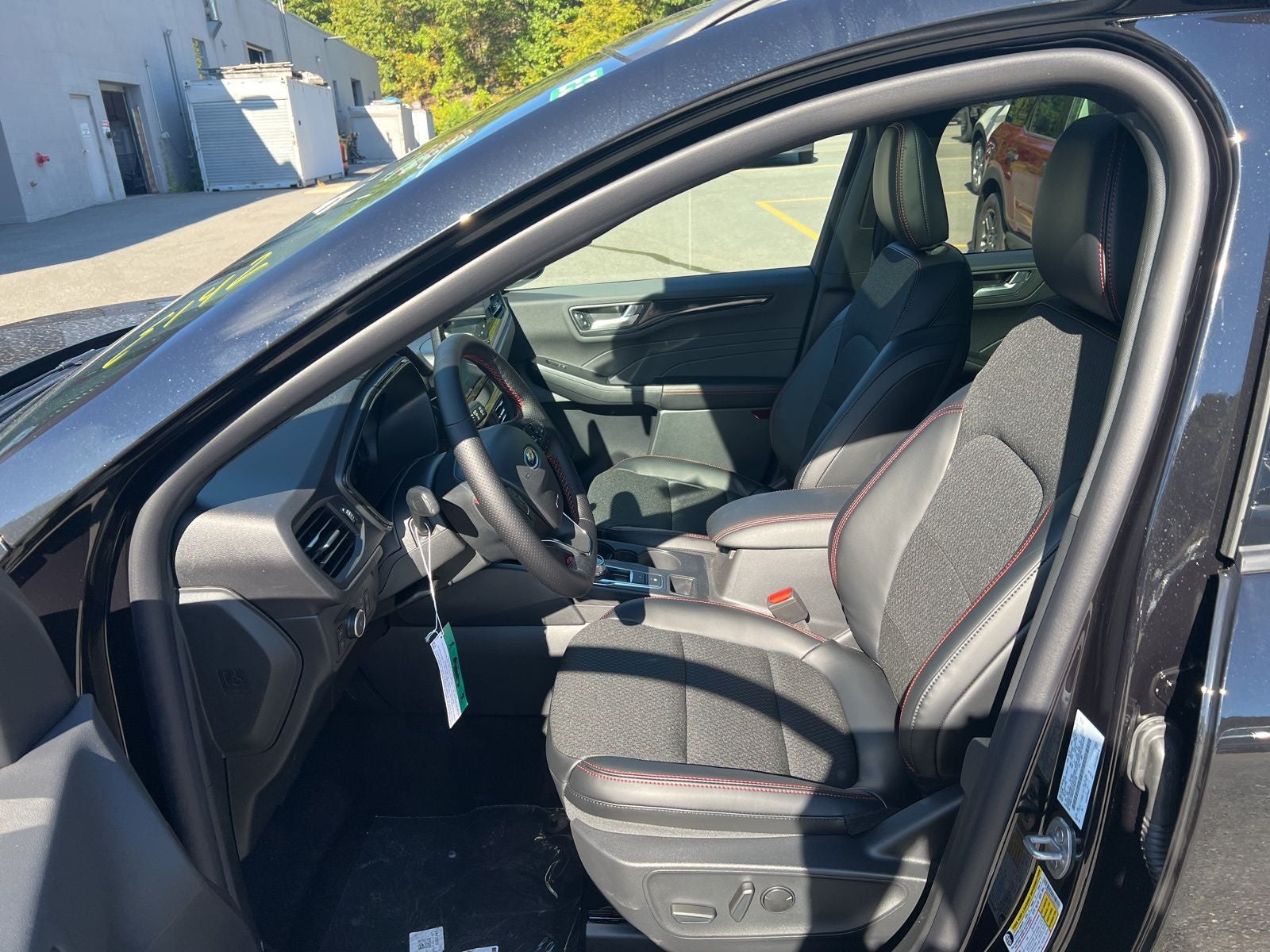 2025 Ford Escape Hybrid ST-Line Select