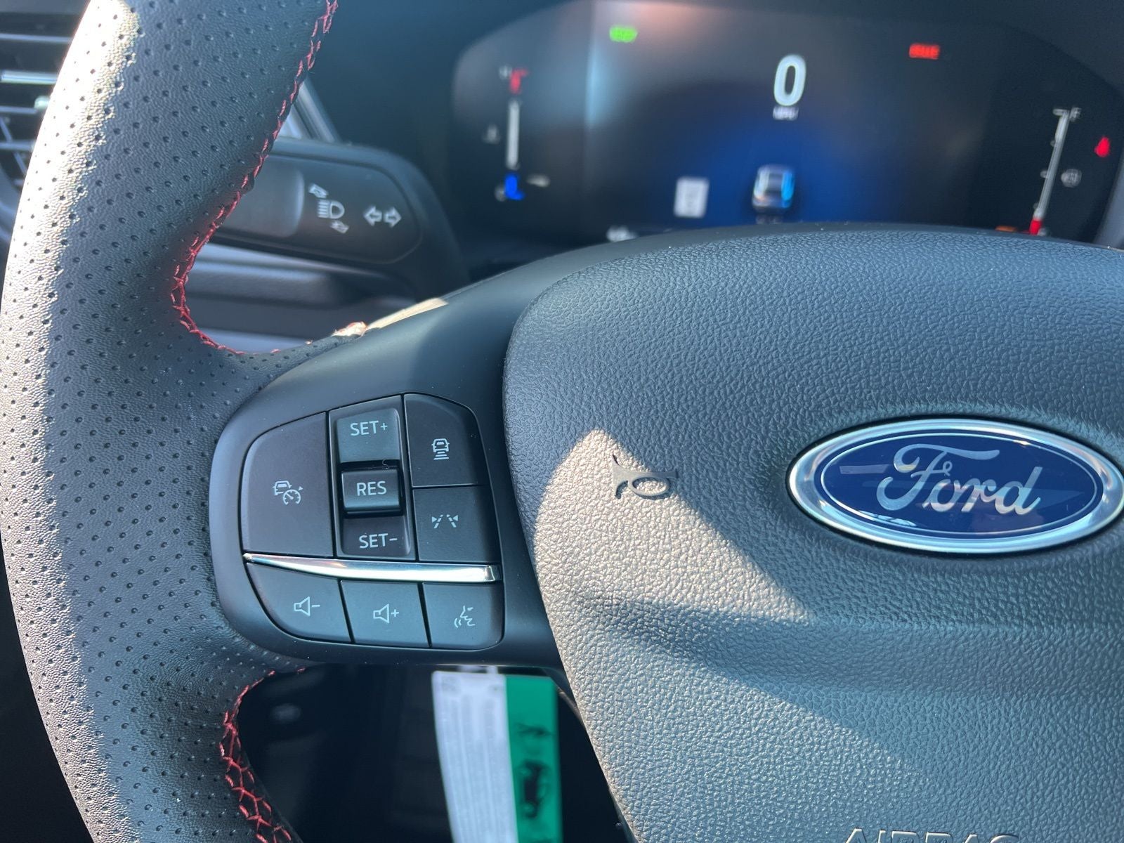 2025 Ford Escape Hybrid ST-Line Select