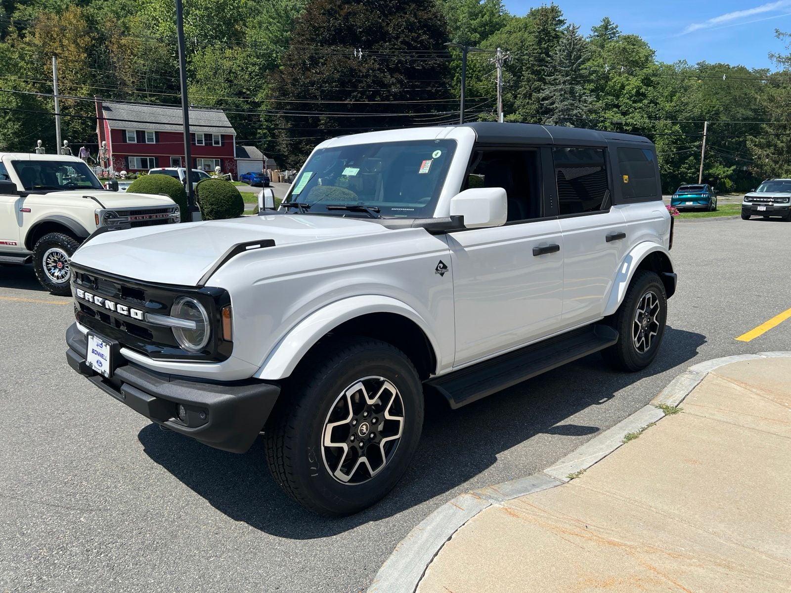 2026 Ford Bronco Outer Banks