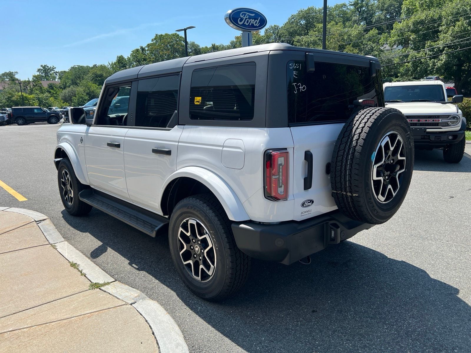 2026 Ford Bronco Outer Banks