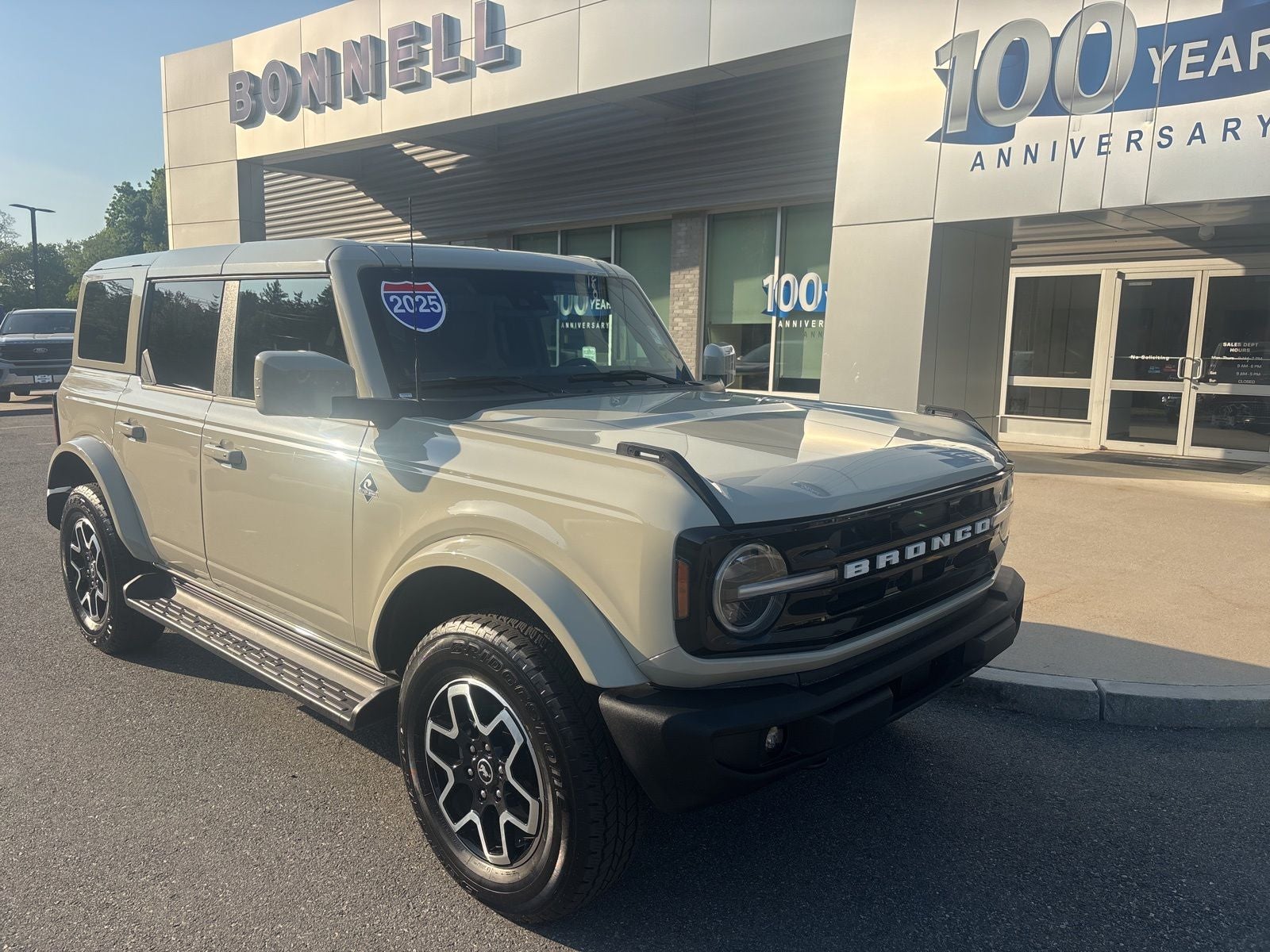 2025 Ford Bronco Outer Banks 4x4's photo