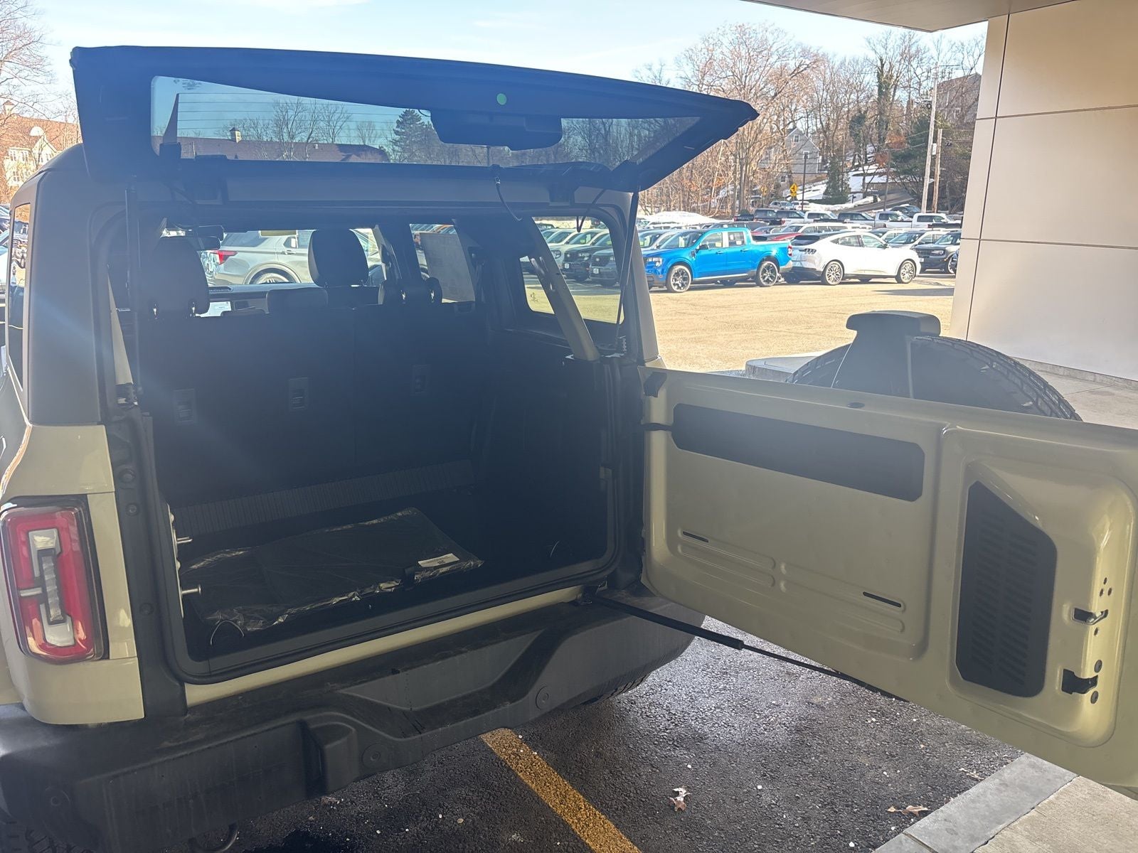 2025 Ford Bronco Outer Banks