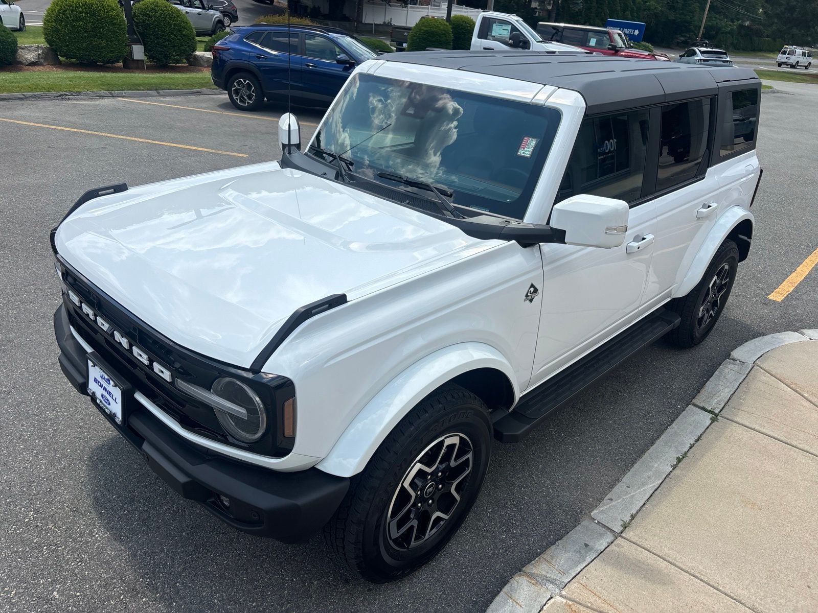 2024 Ford Bronco Outer Banks