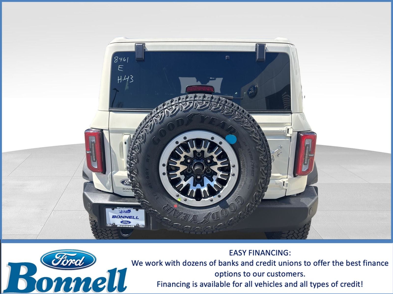 2026 Ford Bronco Outer Banks