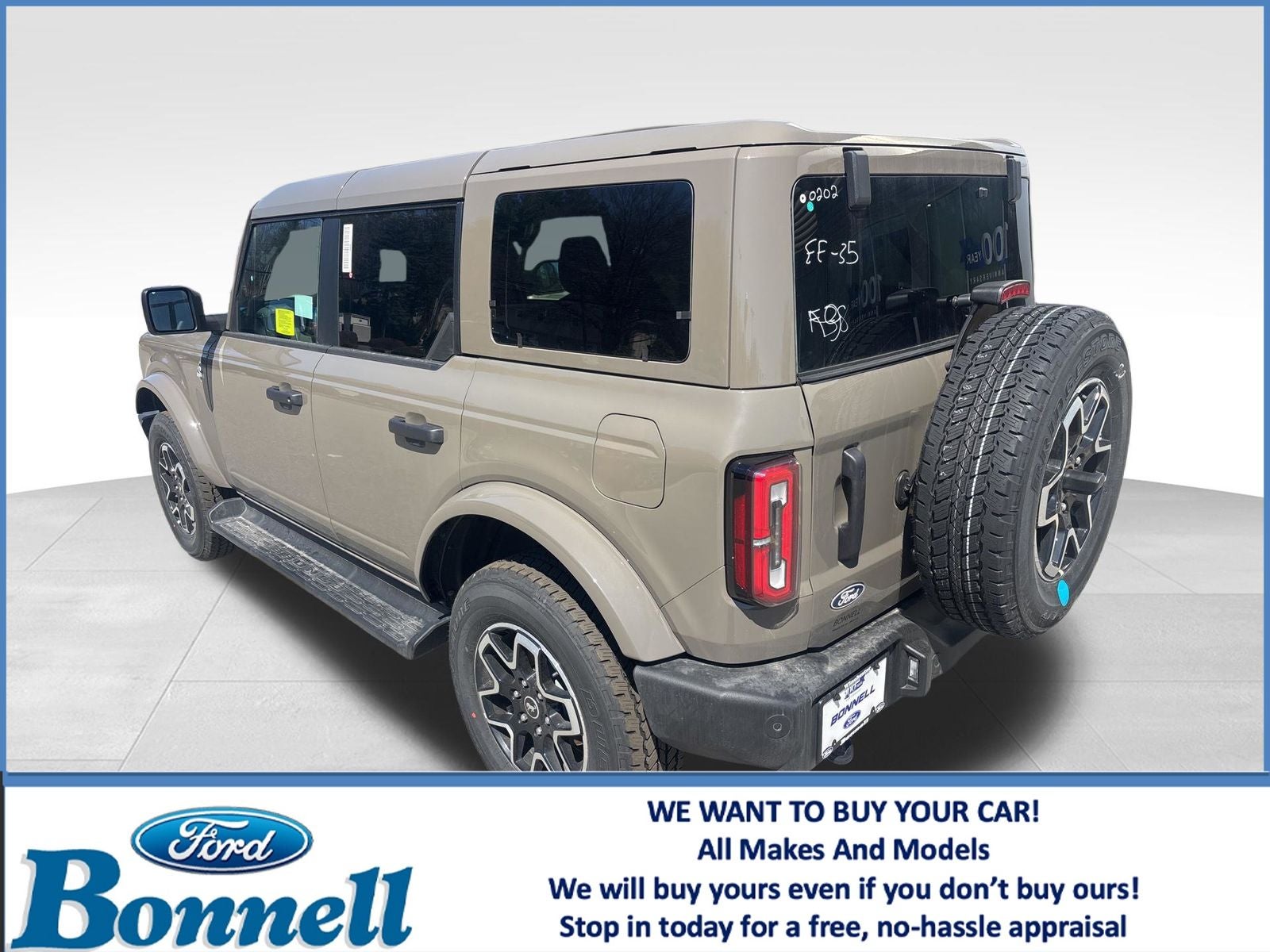 2026 Ford Bronco Outer Banks