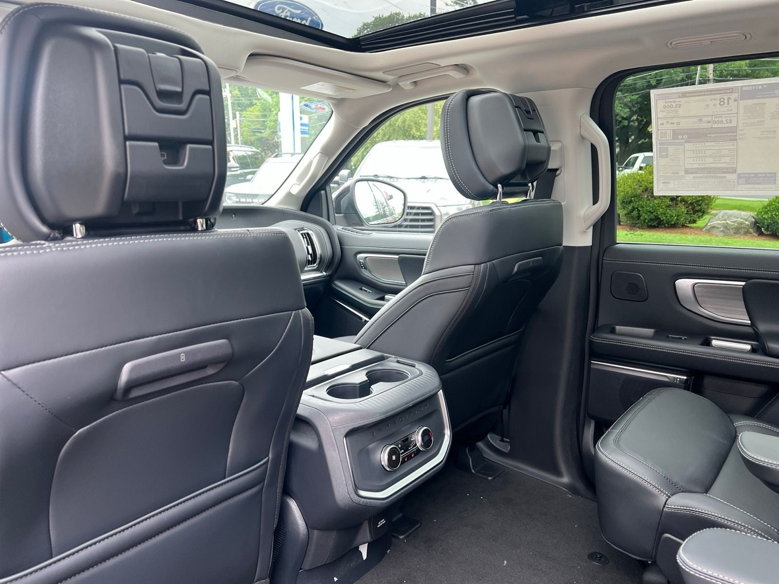 2027 Ford Expedition Platinum