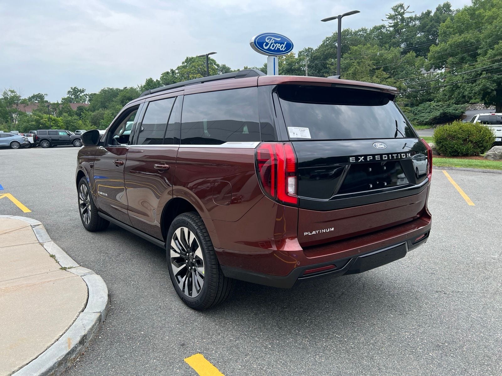 2027 Ford Expedition Platinum