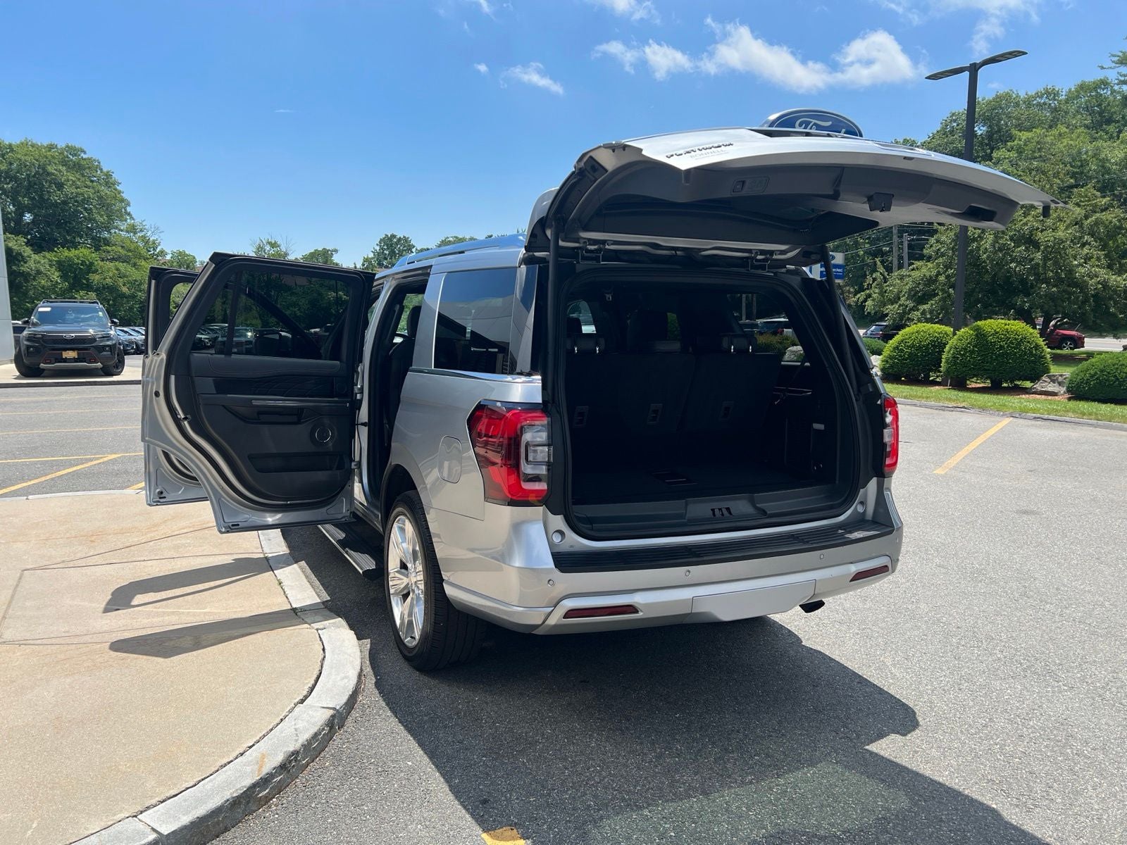 2023 Ford Expedition Platinum