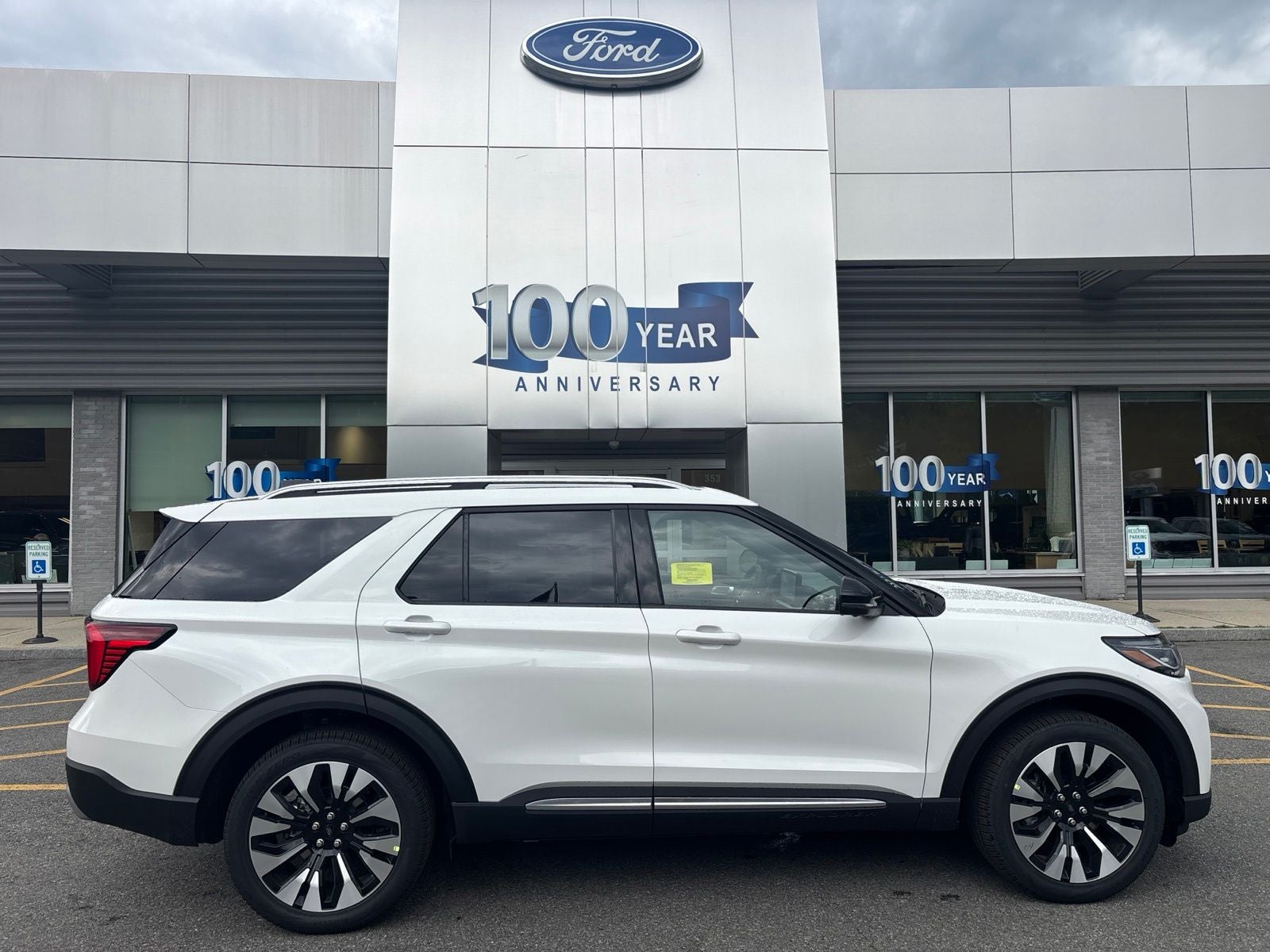 2026 Ford Explorer Platinum
