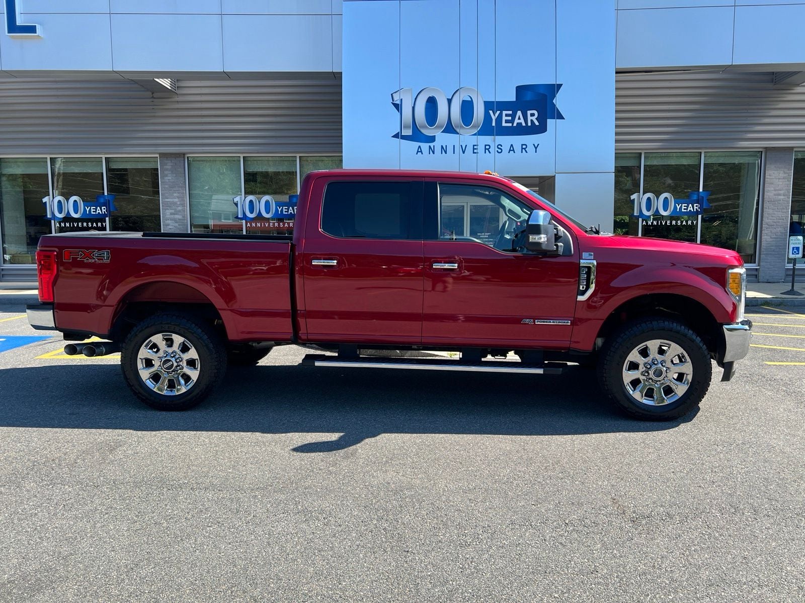 2017 Ford F-250SD Lariat