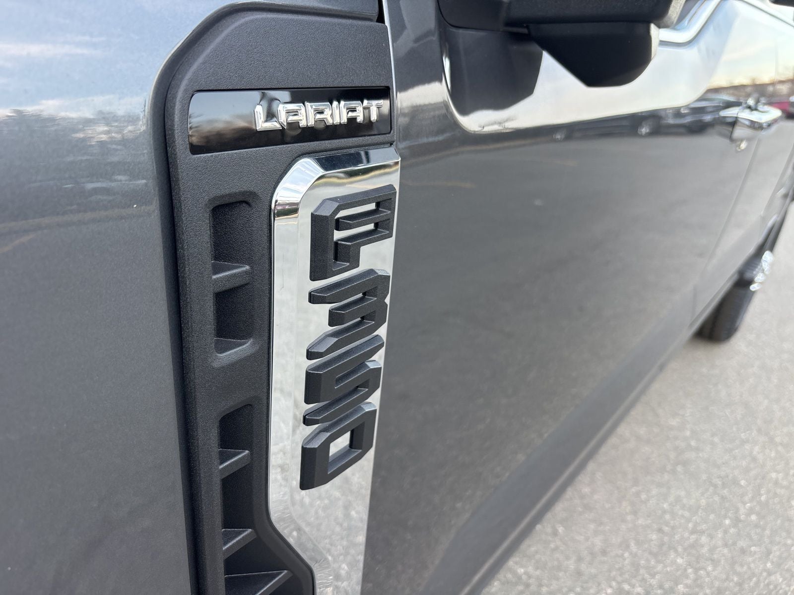 2026 Ford F-350SD Lariat