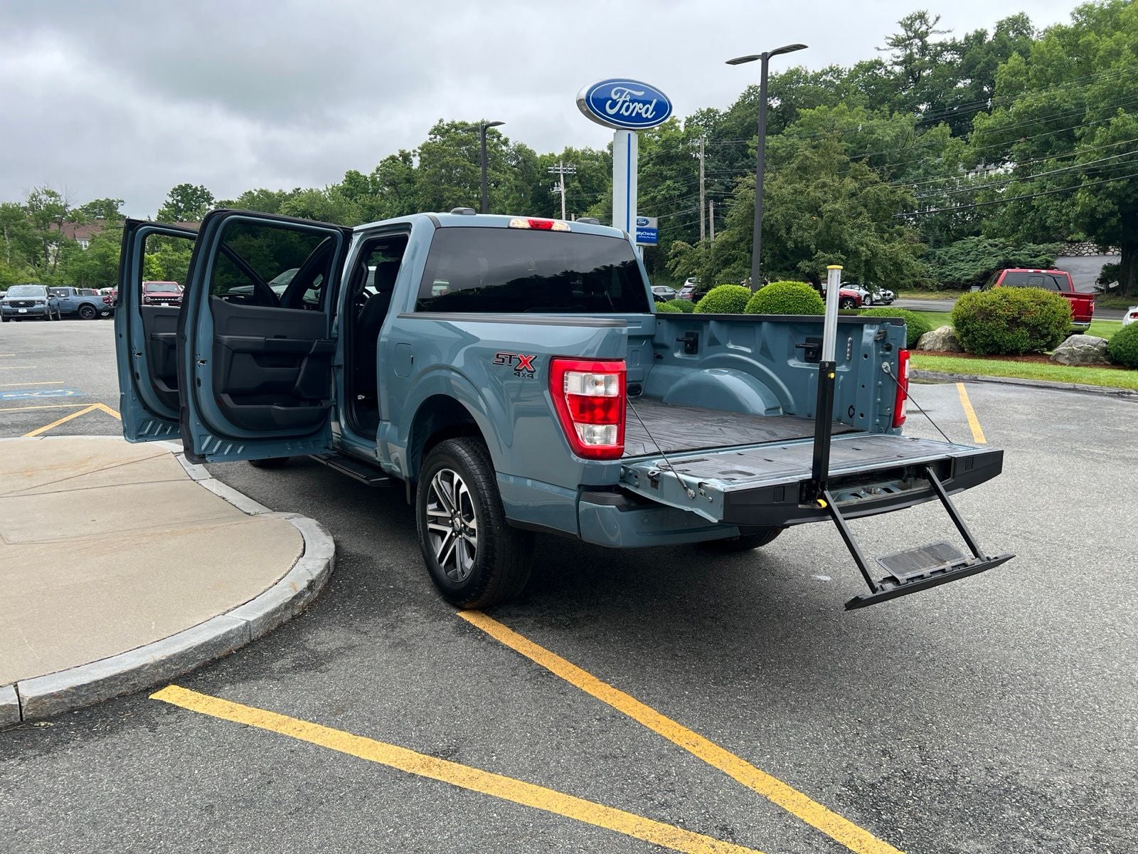 2023 Ford F-150 XL