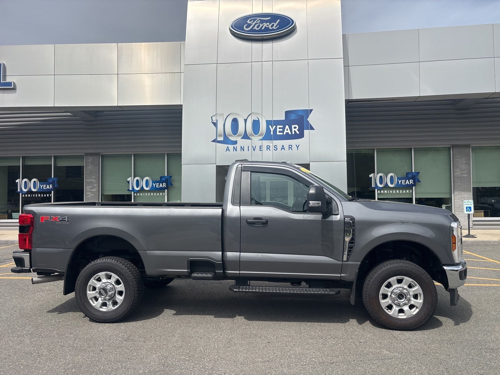 2024 Ford F-350SD XLT