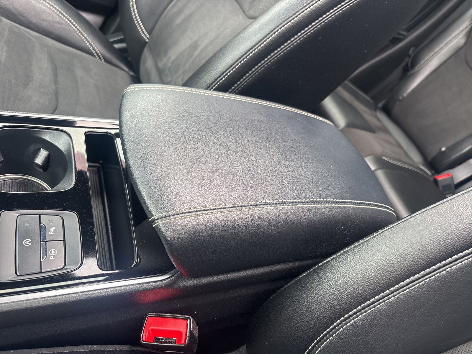 2020 Ford Edge ST