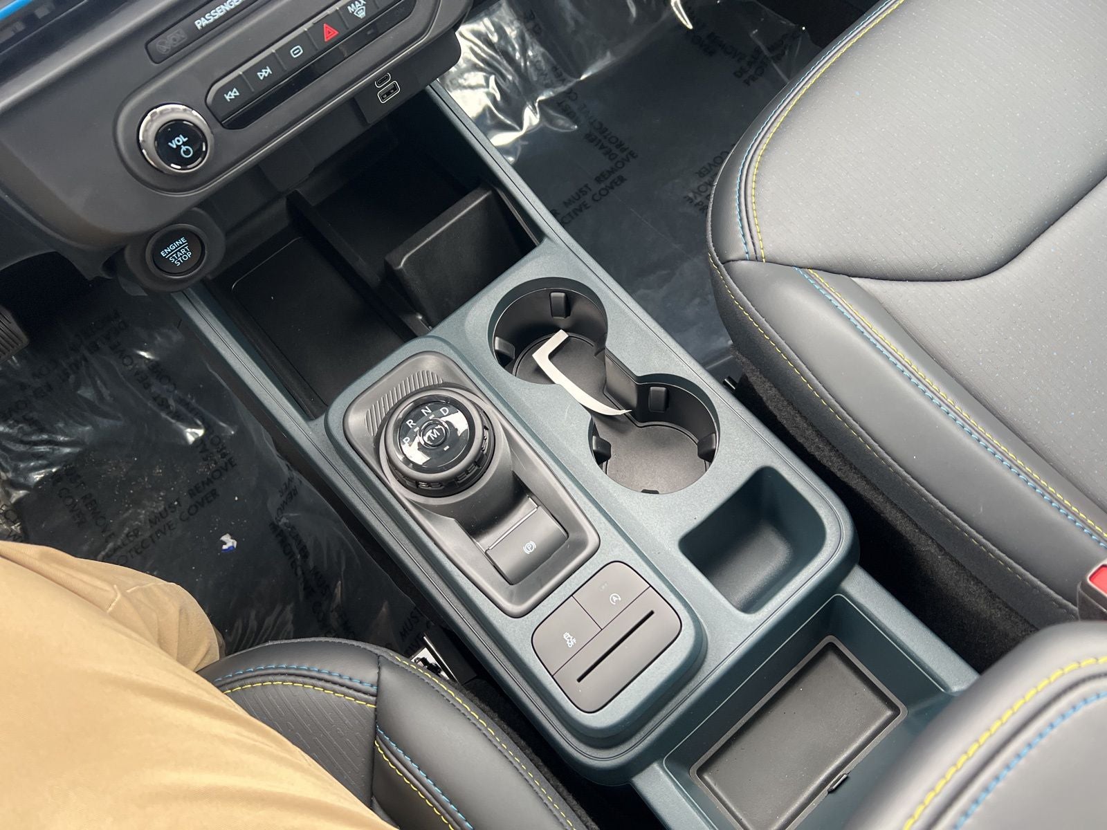 2025 Ford Maverick Lobo Standard