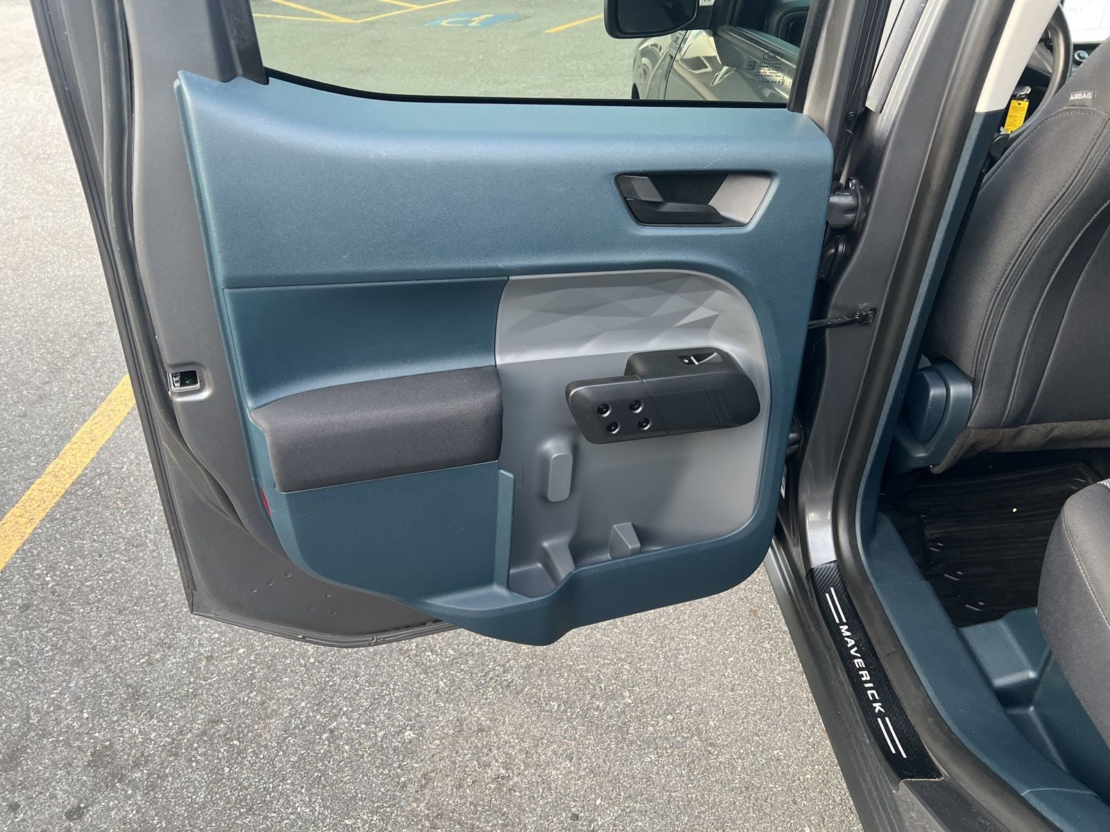 2022 Ford Maverick XL