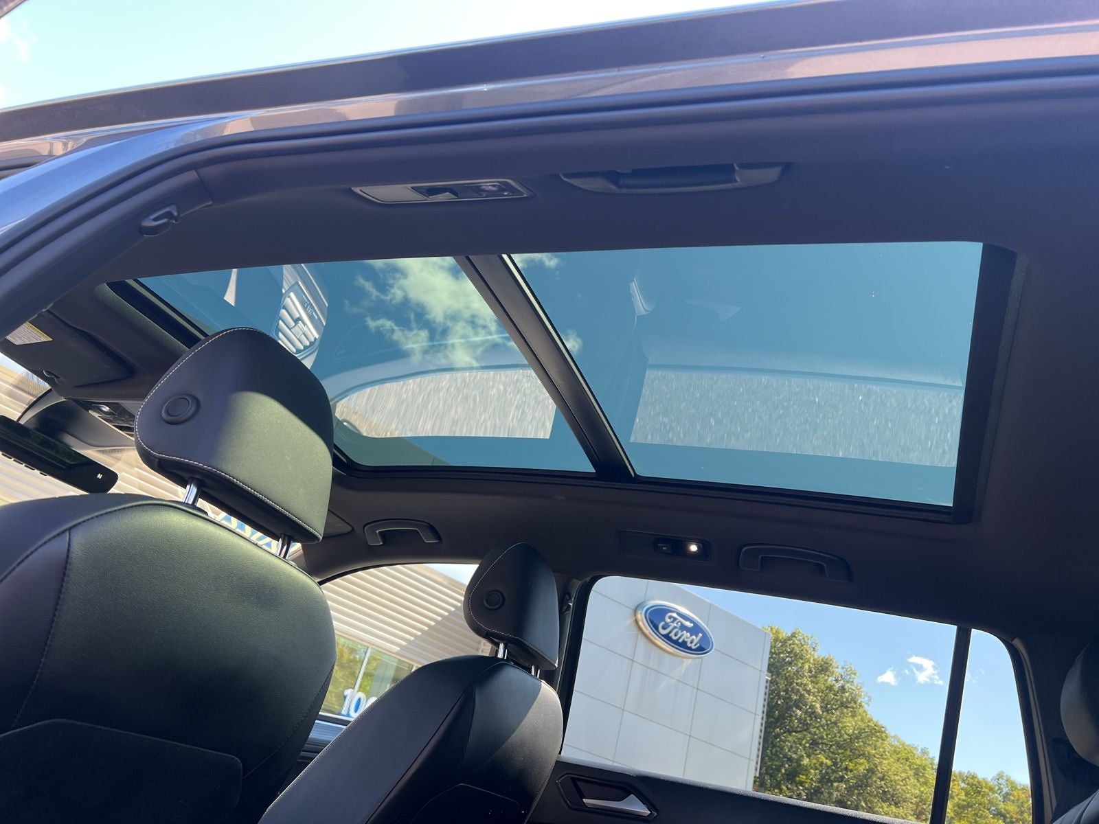 2022 Volkswagen Tiguan 2.0T SEL R-Line