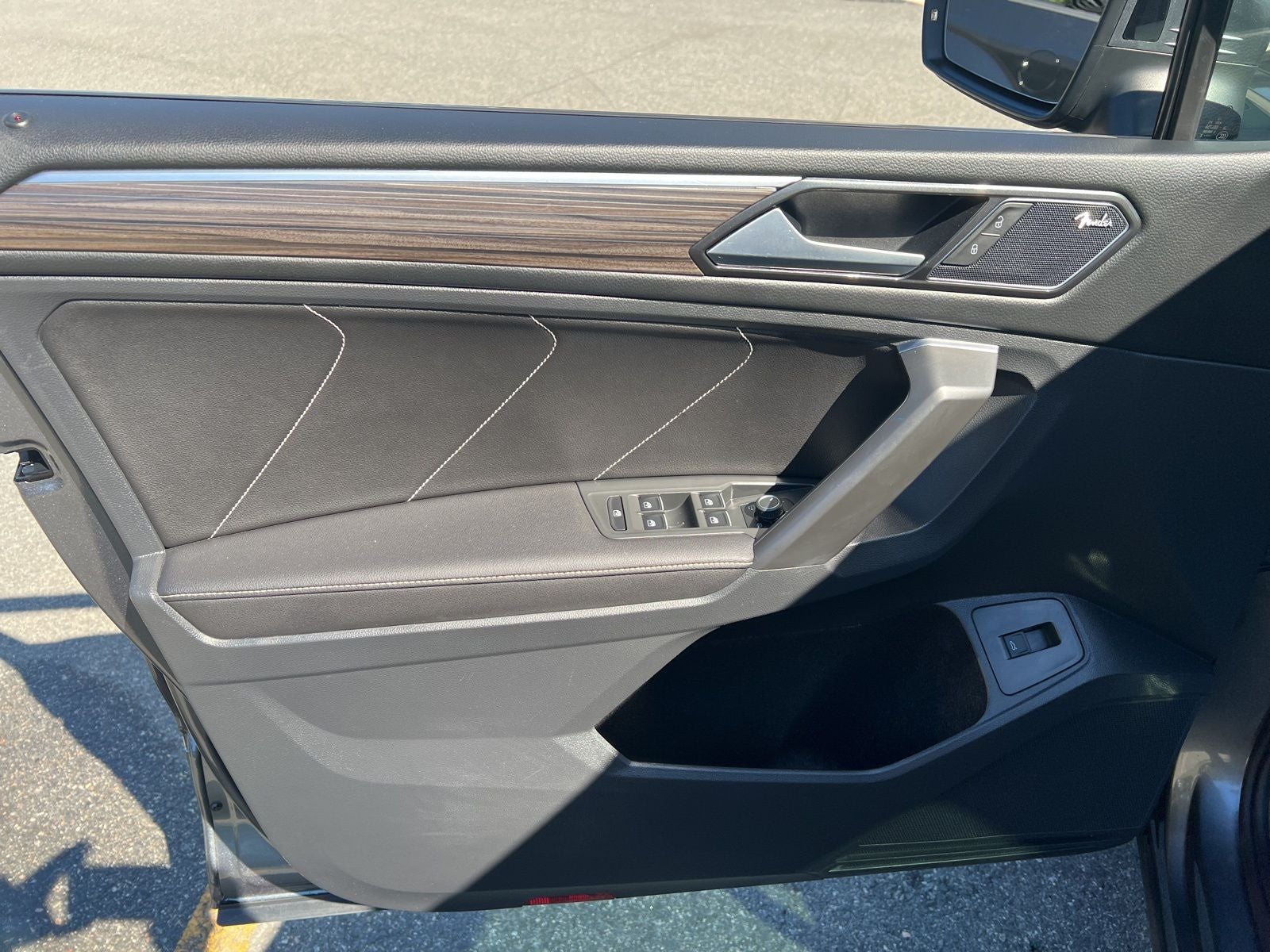 2022 Volkswagen Tiguan 2.0T SEL R-Line