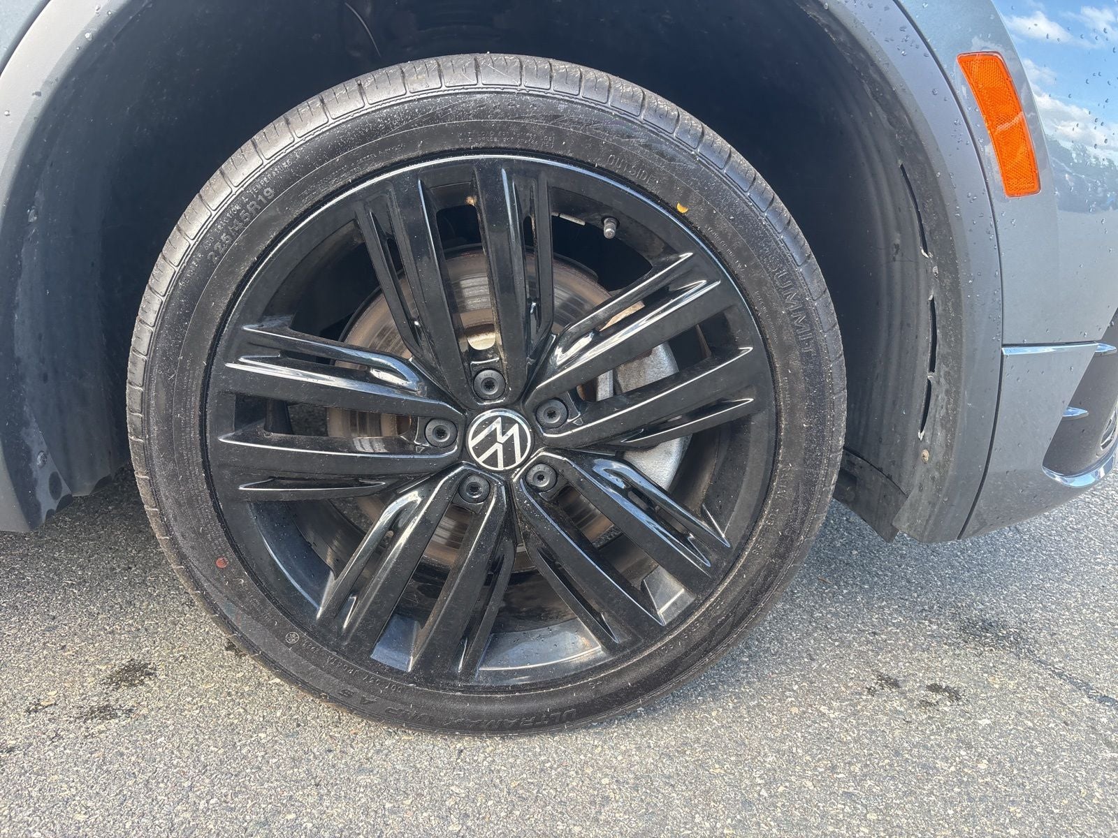 2022 Volkswagen Tiguan 2.0T SE R-Line Black