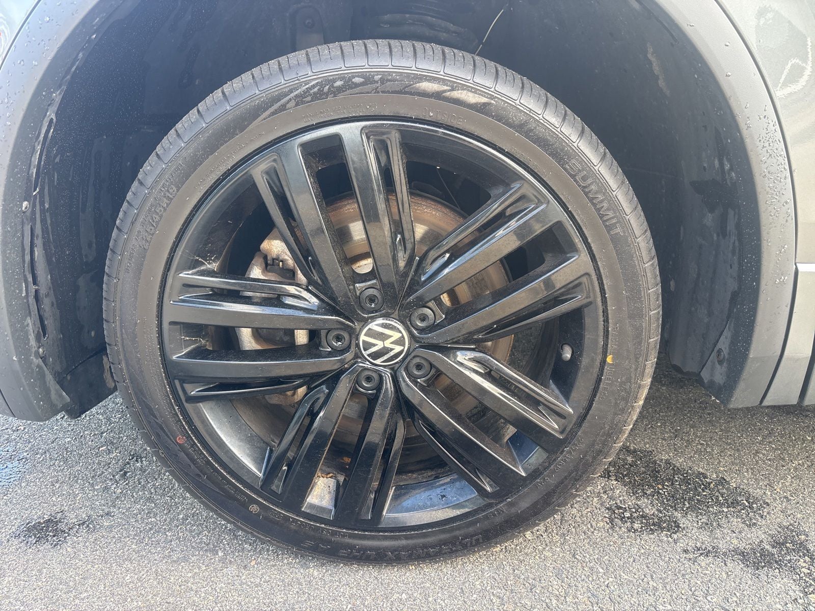 2022 Volkswagen Tiguan 2.0T SE R-Line Black