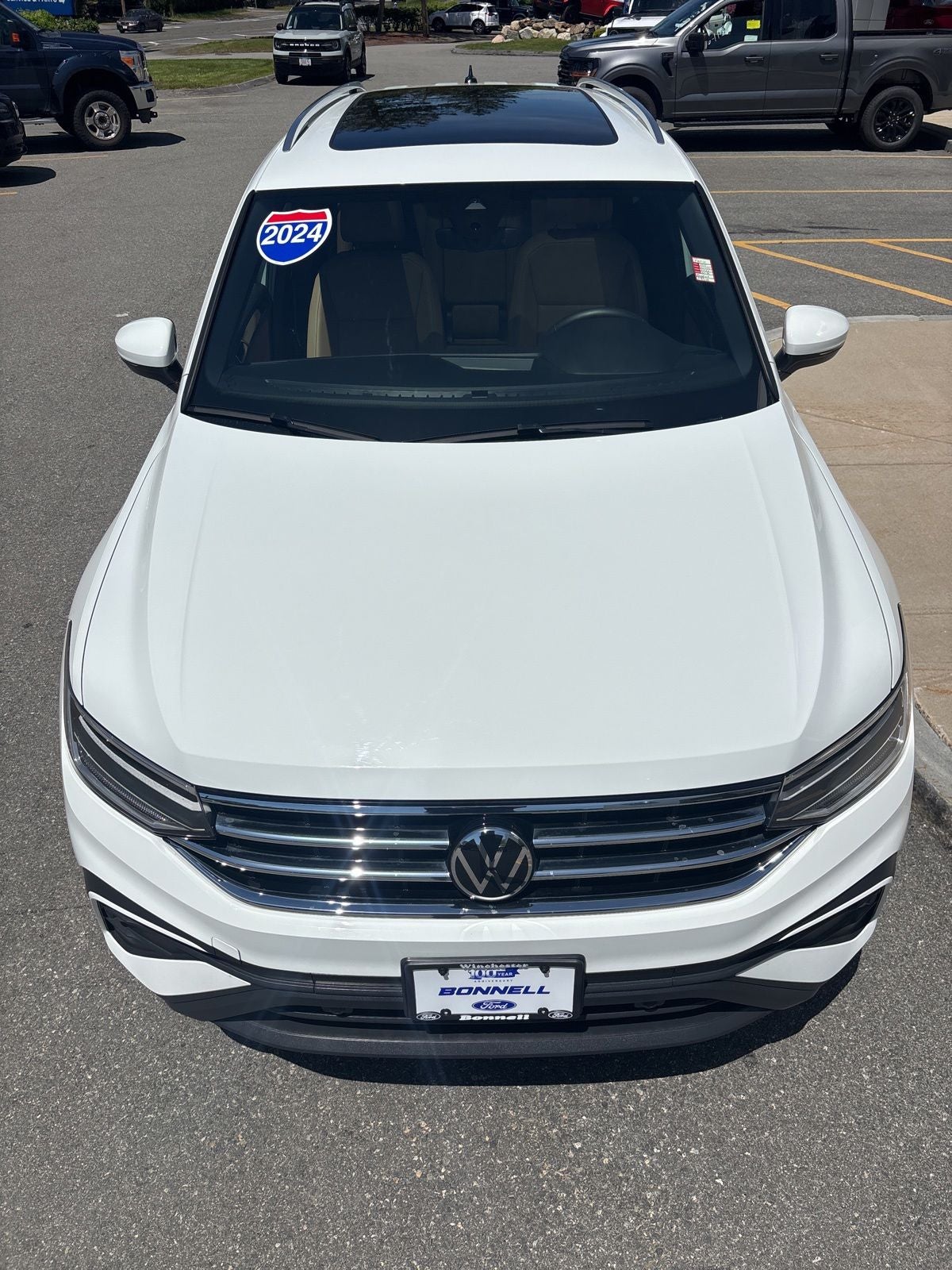 2024 Volkswagen Tiguan 2.0T SE