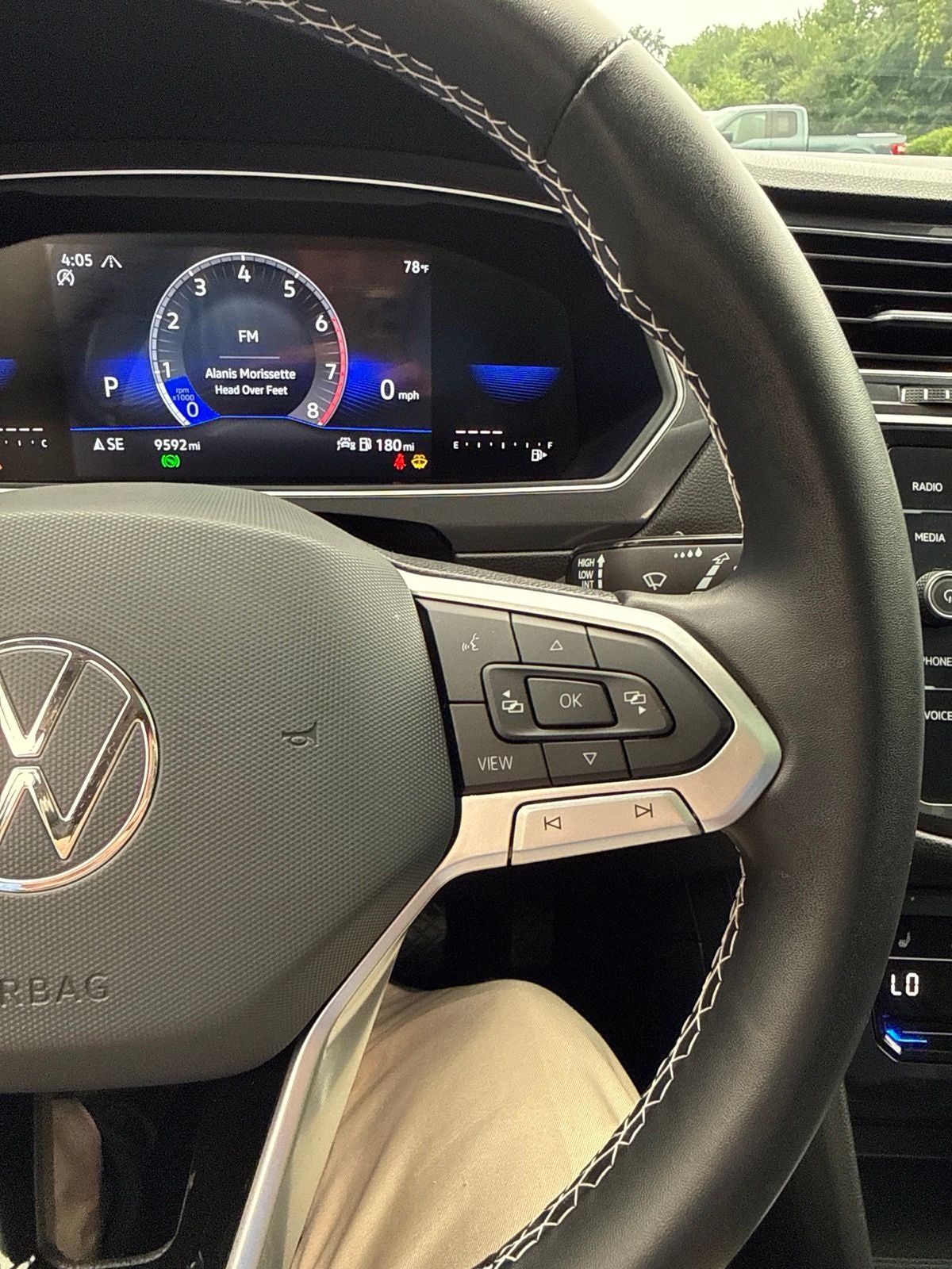 2023 Volkswagen Tiguan 2.0T SE