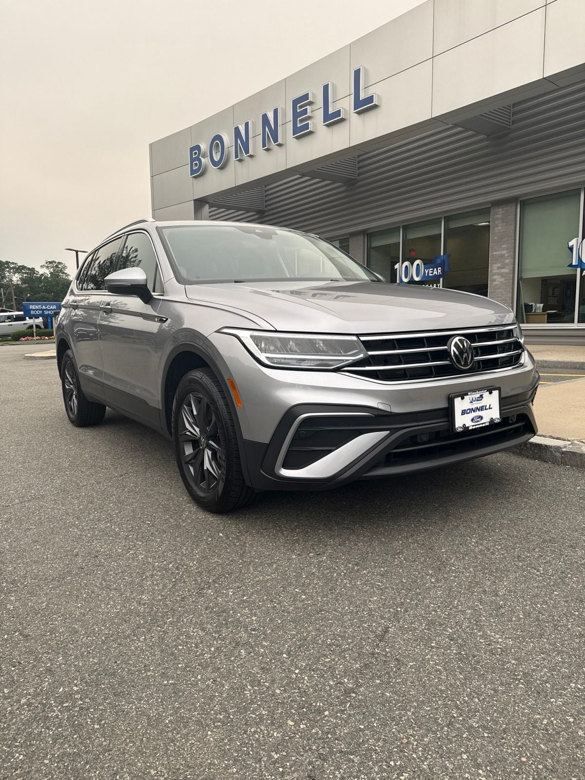 2023 Volkswagen Tiguan 2.0T SE
