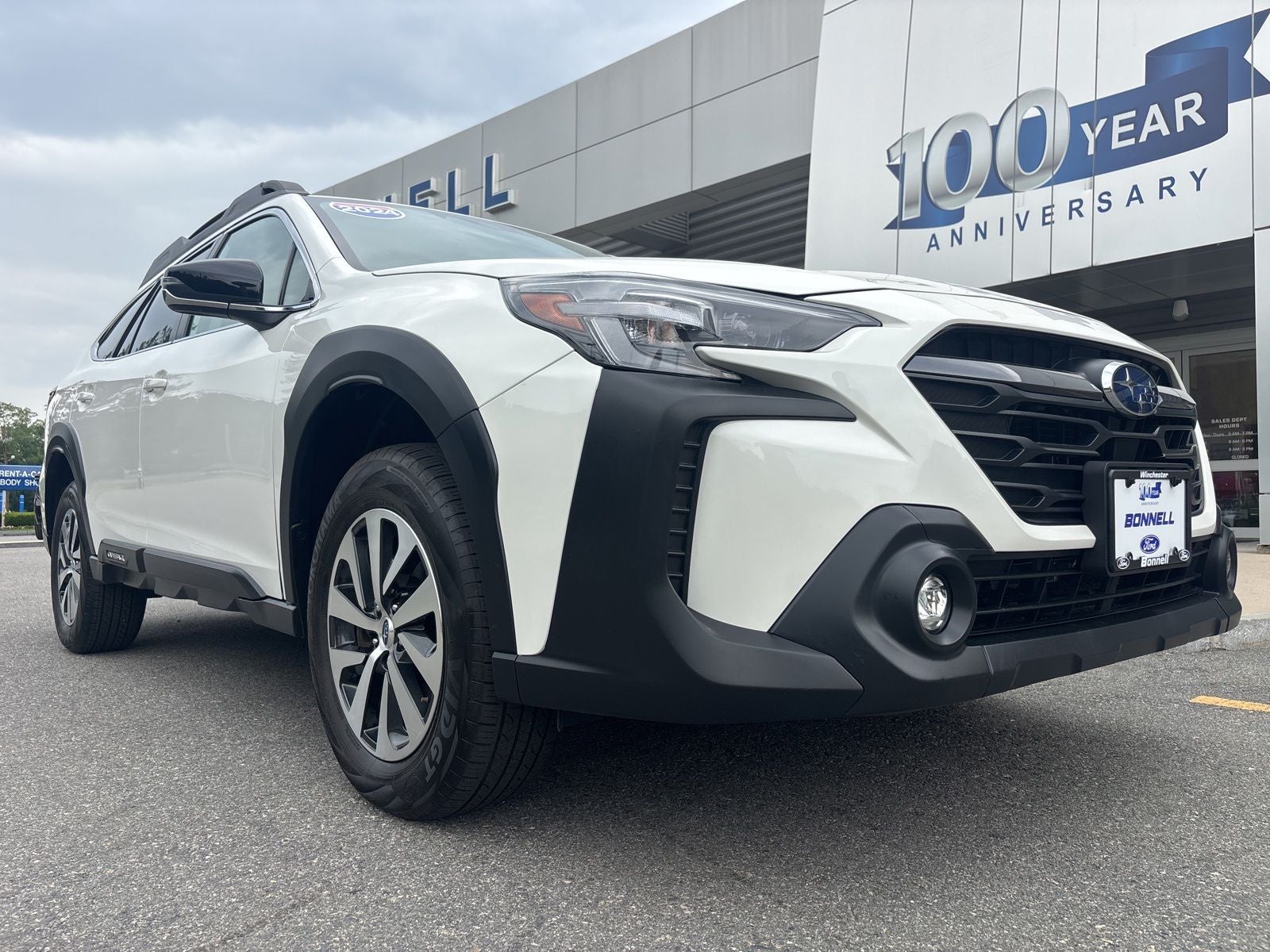 2024 Subaru Outback Premium