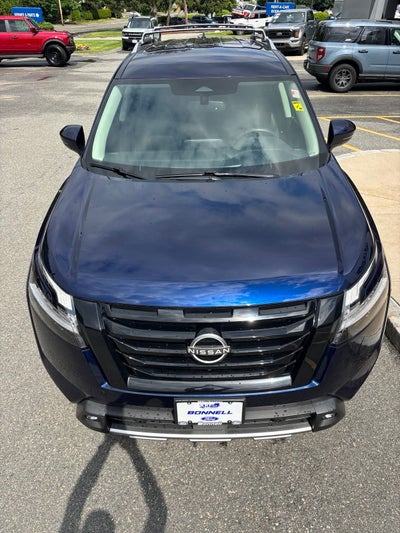 2022 Nissan Pathfinder SL