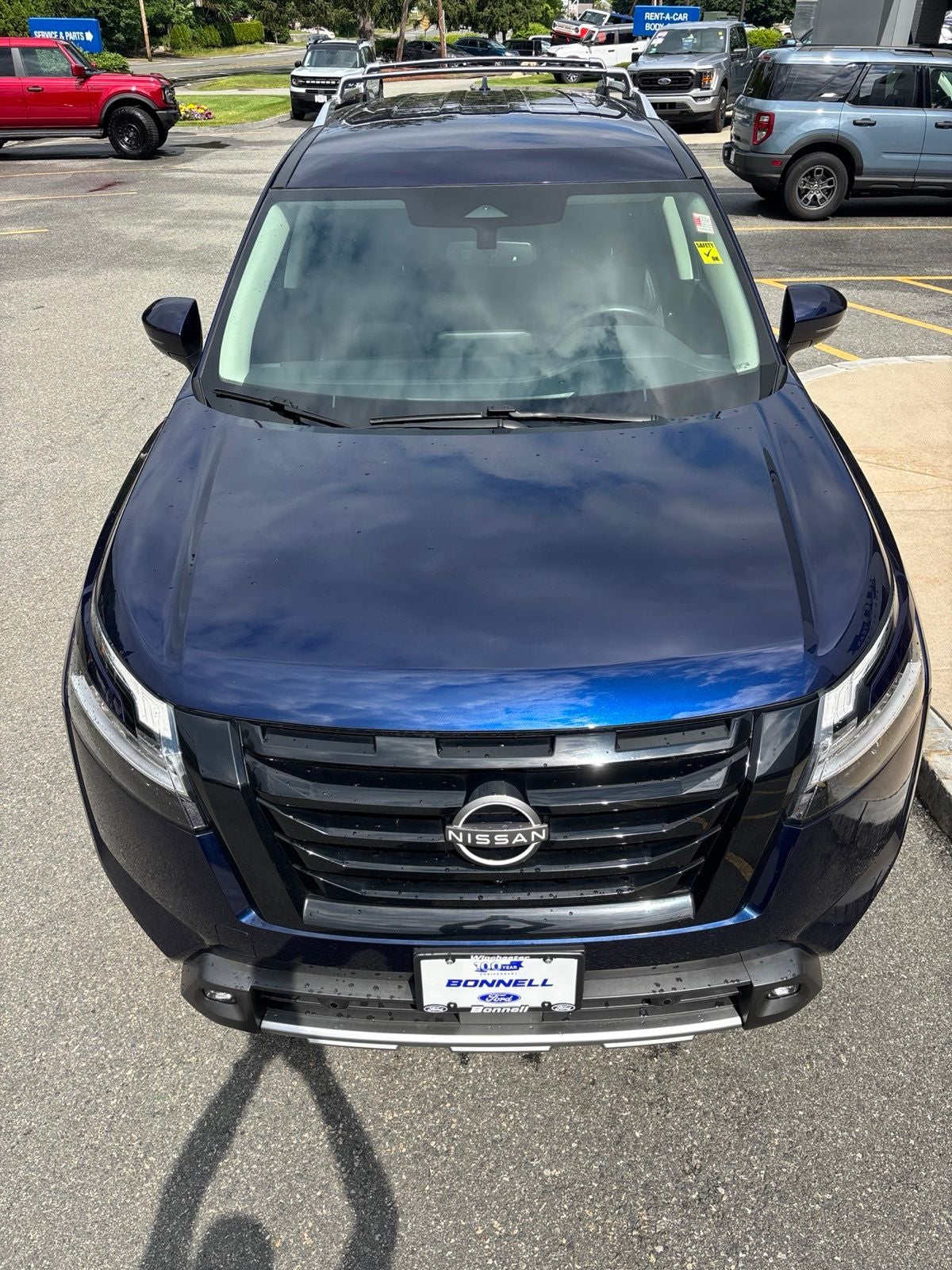 2022 Nissan Pathfinder SL