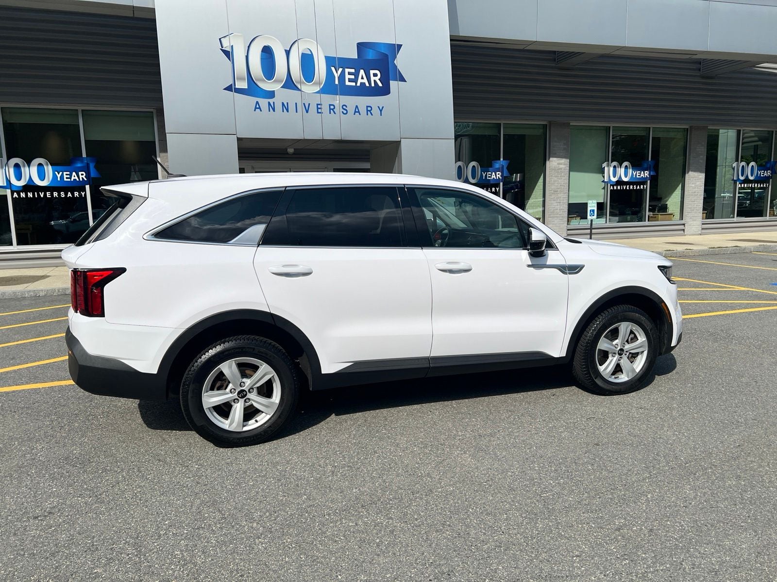 2021 Kia Sorento LX