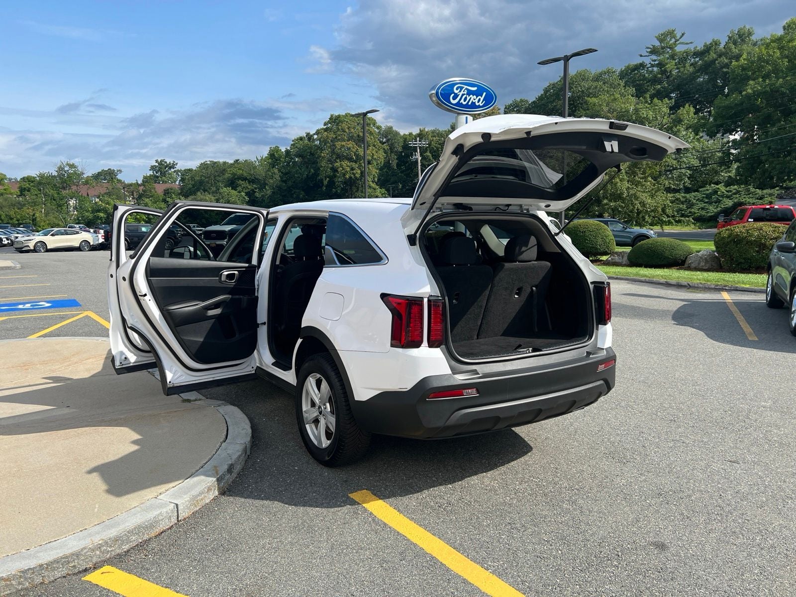 2021 Kia Sorento LX