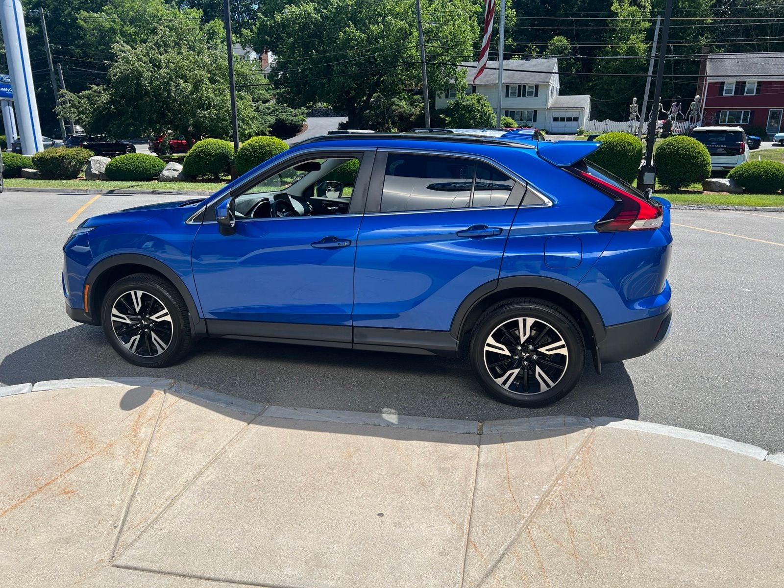 2023 Mitsubishi Eclipse Cross Base