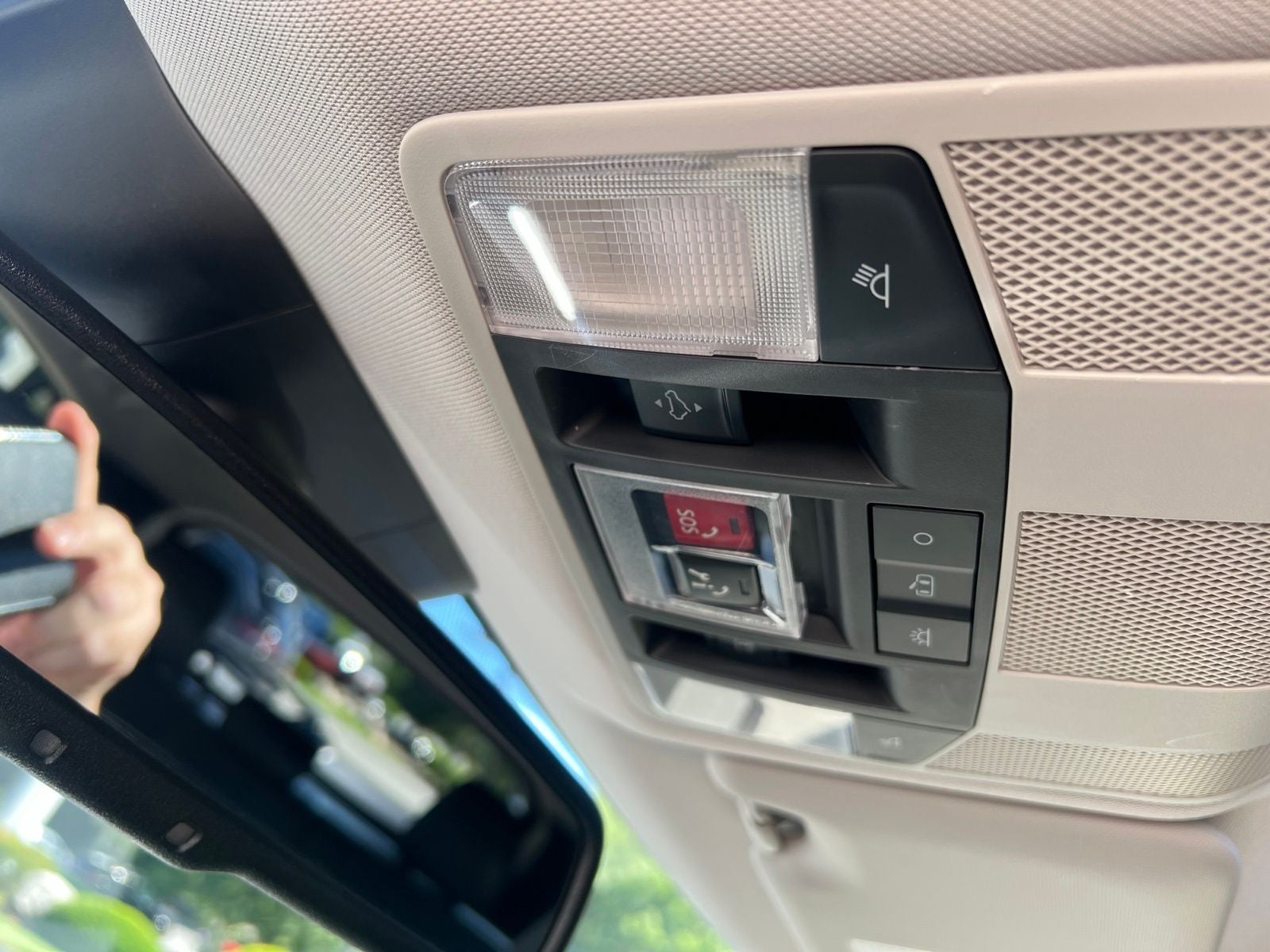 2023 Mitsubishi Eclipse Cross Base