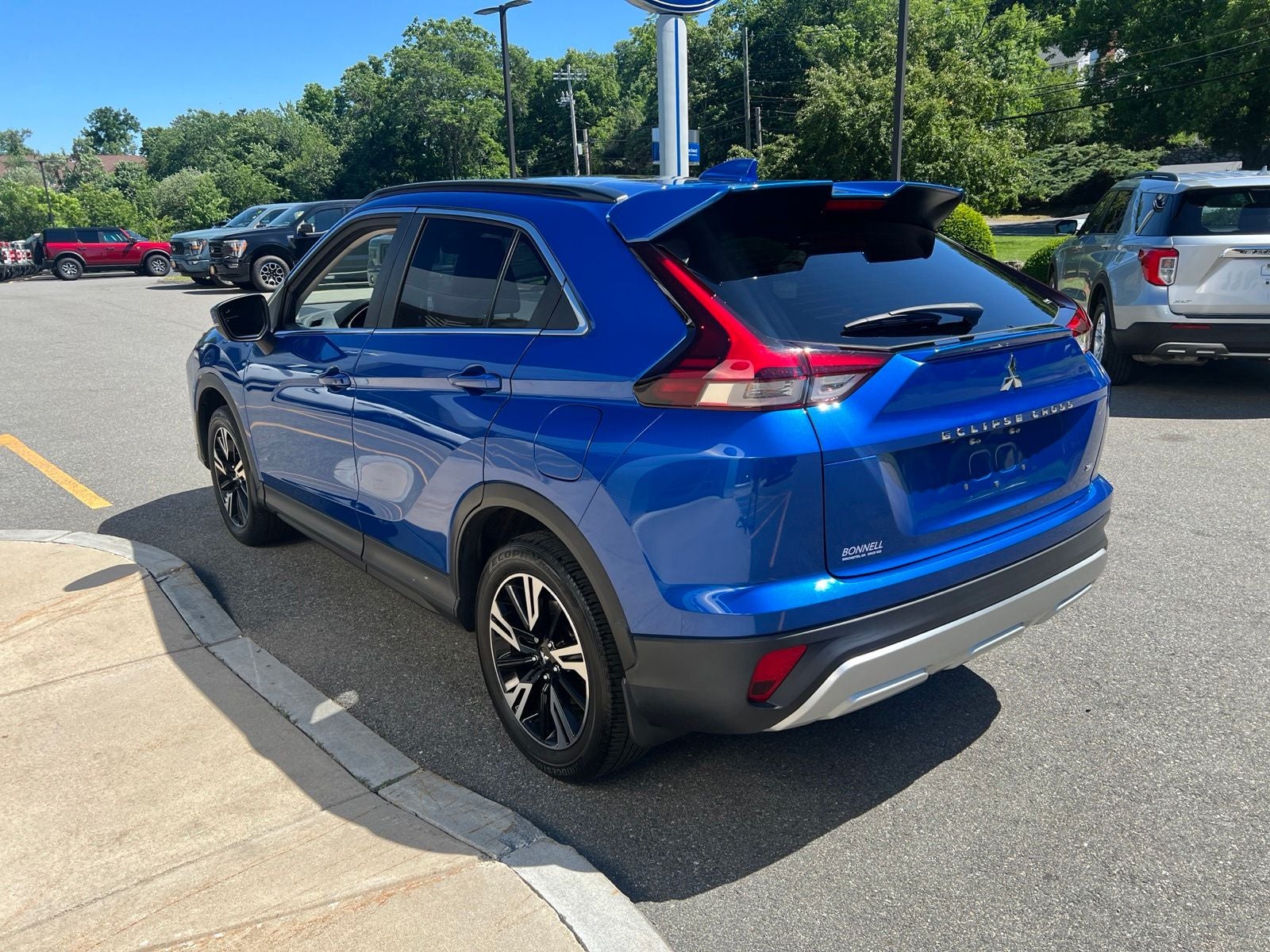 2023 Mitsubishi Eclipse Cross Base