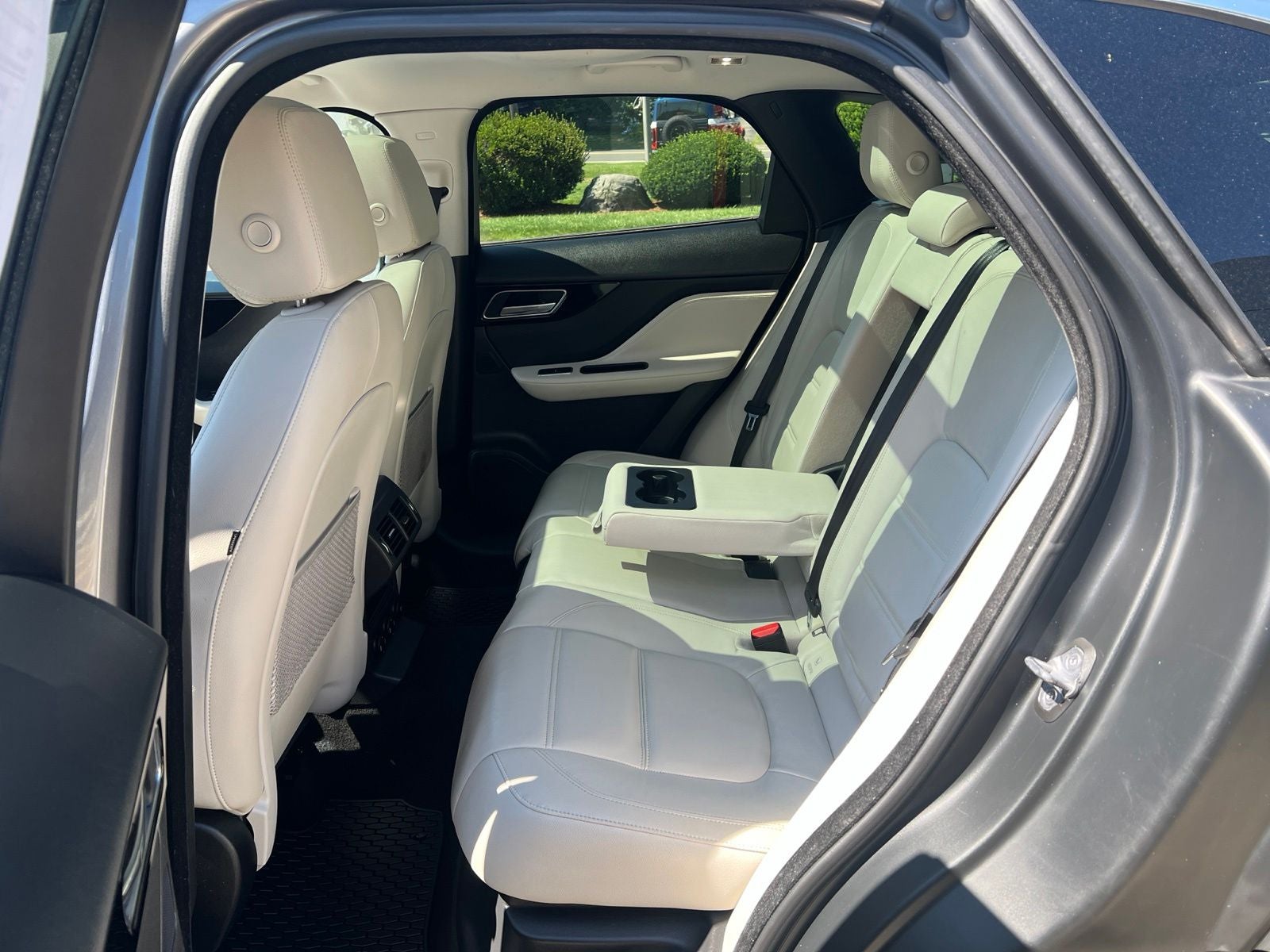 2018 Jaguar F-PACE 25t Prestige