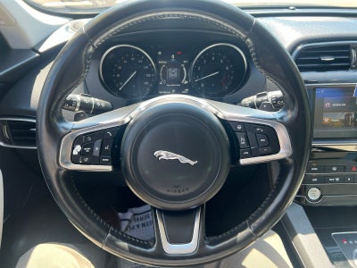 2018 Jaguar F-PACE 25t Prestige