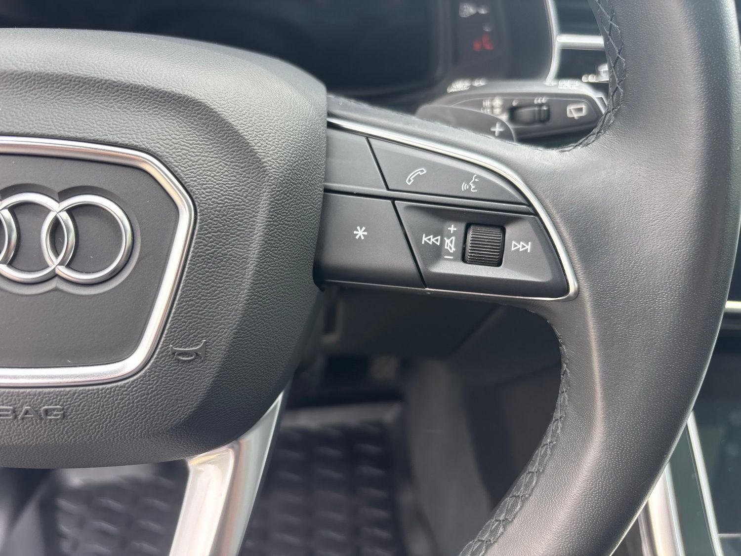 2023 Audi Q7 55 Premium quattro